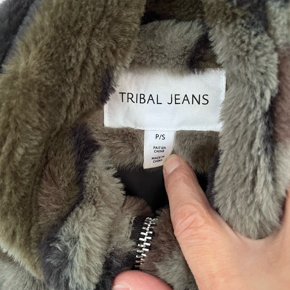 Tribal Jeans Cozy Camo Fleece Jacket - Picture 3 of 3